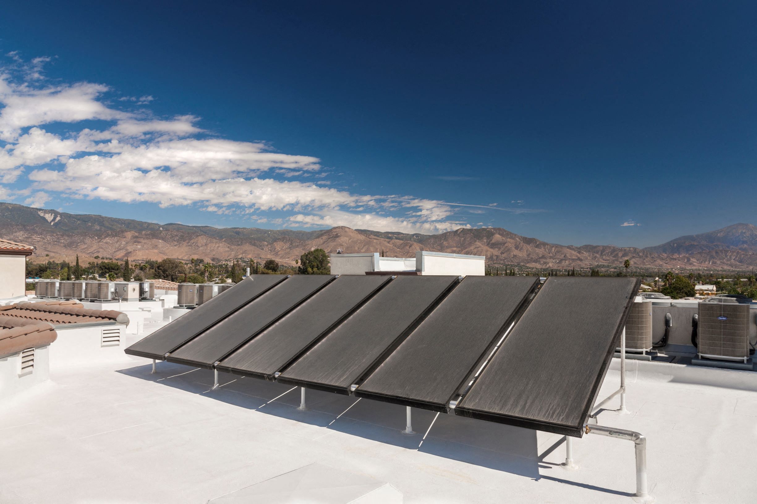 Valencia Vista Solar Panels